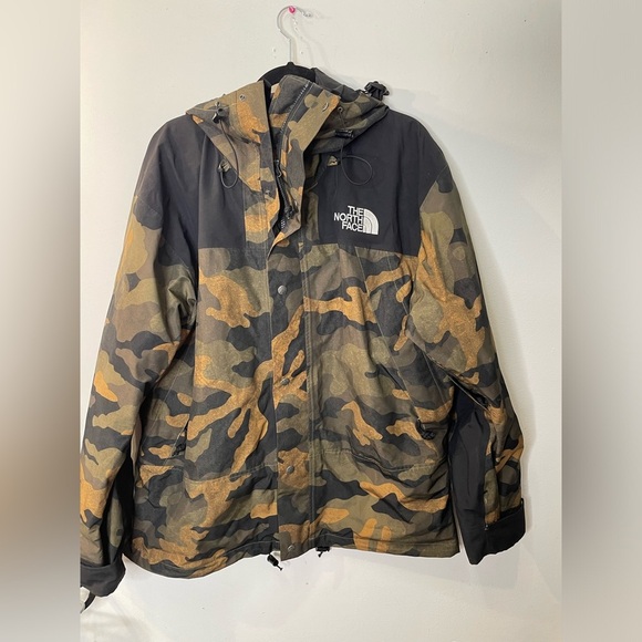 The North Face 1990 Mountain Jacket GTX Camo size xl